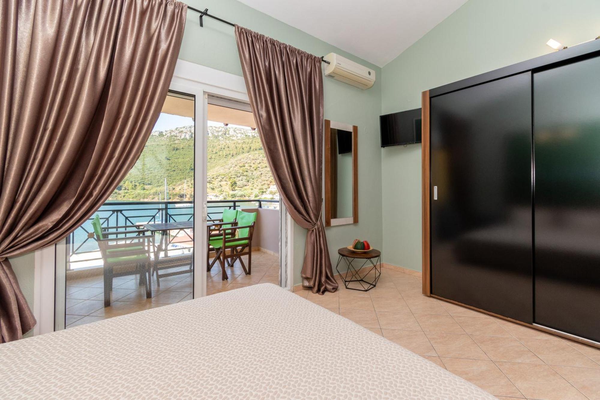 Studios Diogenis Porto Koufo Ngoại thất bức ảnh